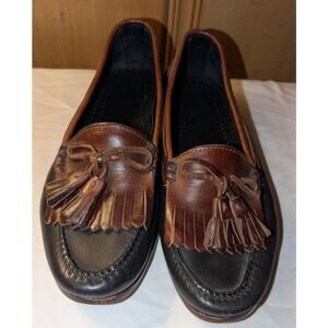 Cole Haan Country Two Tone Tasseled Loafers Size 8.5 Hand Sewn